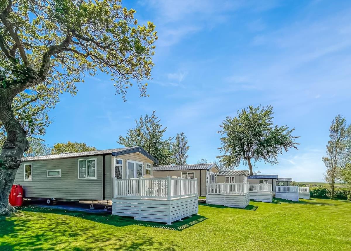 Orchards Holiday Park Newbridge  Екстериор снимка