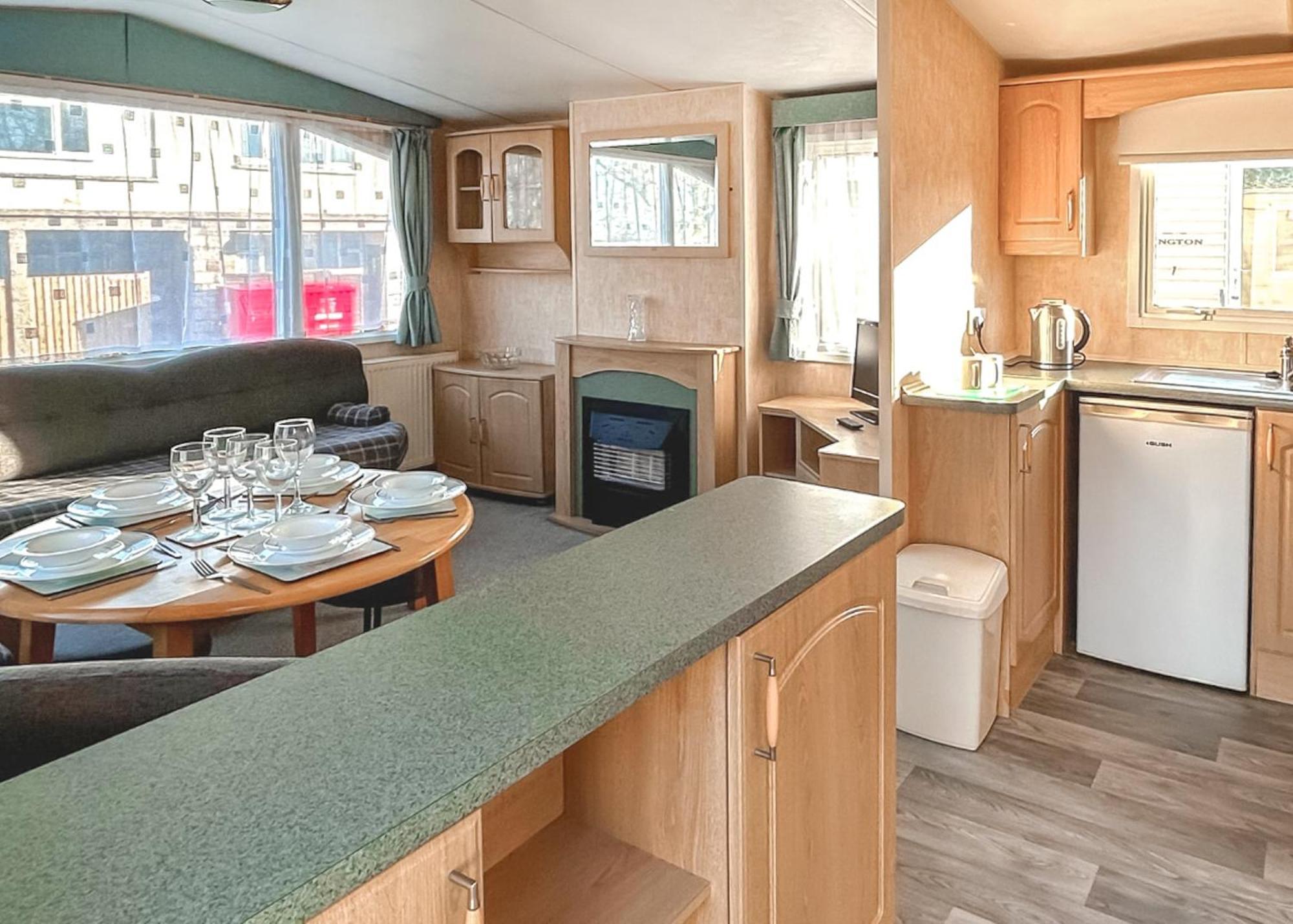 Orchards Holiday Park Newbridge  Екстериор снимка
