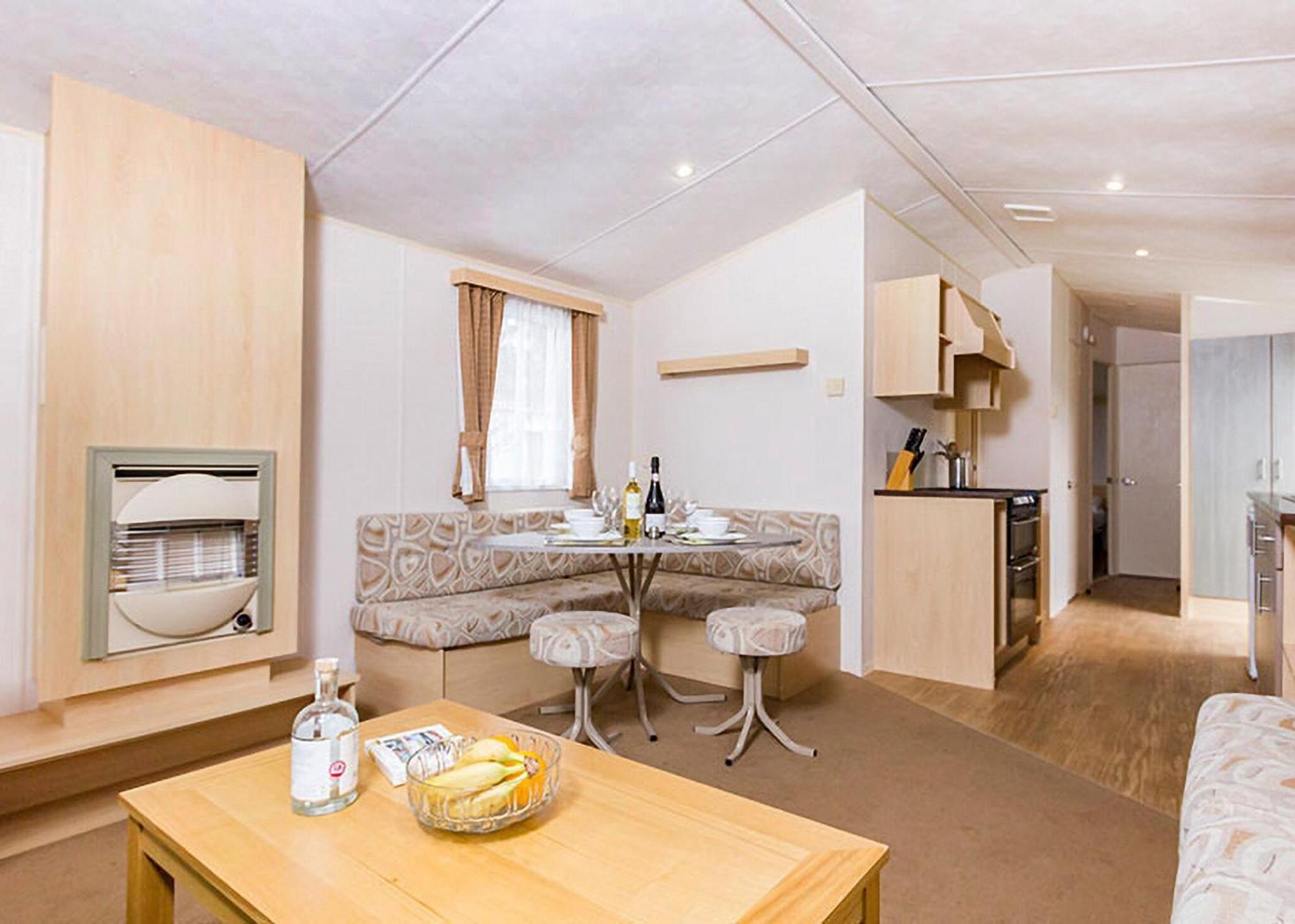 Orchards Holiday Park Newbridge  Екстериор снимка